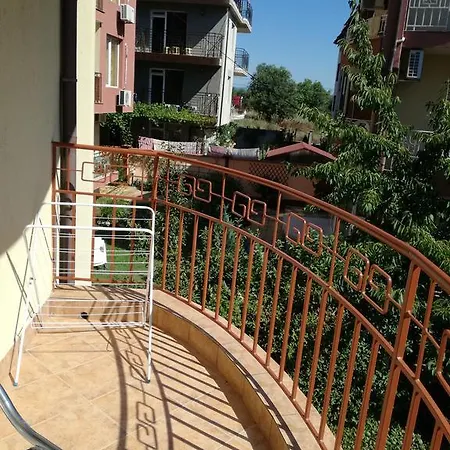 Radiana 3* رافدا