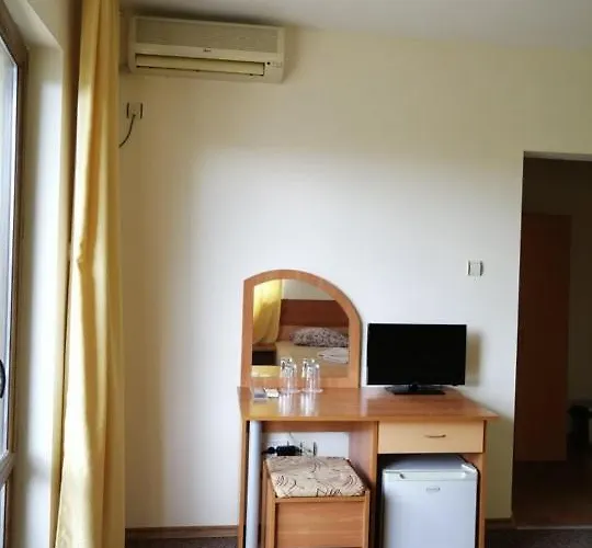 Radiana 招待所 3*