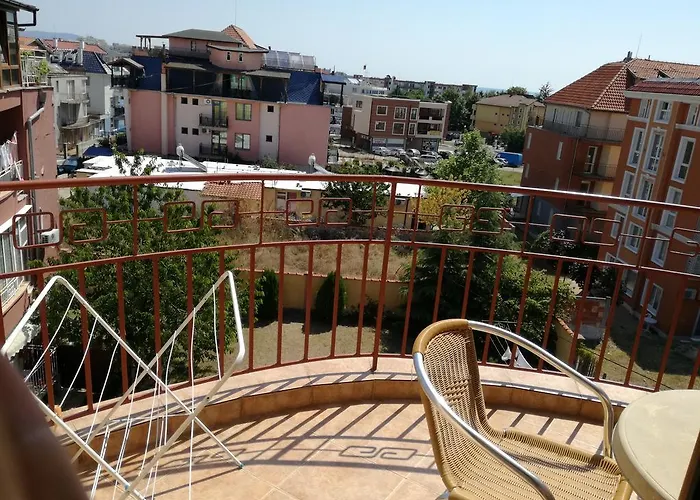 Radiana 招待所 3*