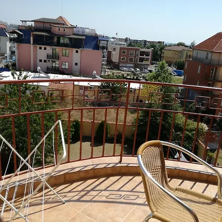 Radiana Guest house 3*